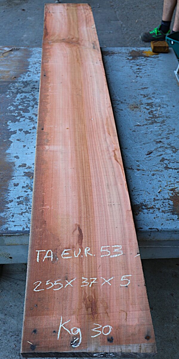 TAVOLA EUCALIPTO ROSSO